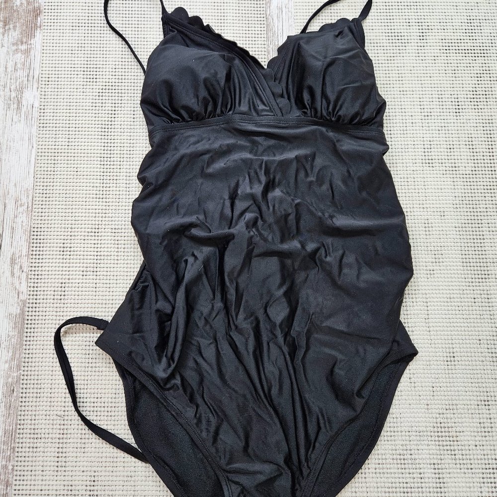 Isabel Maternity by Ingrid & Isabel Women's One Piece Swimsuit - Large Black